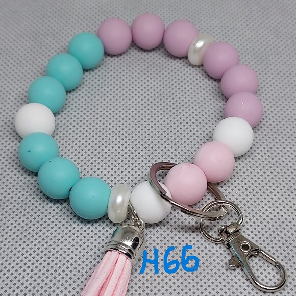 Set of 3 Silicone Keychains with Tassels - Picture 3 of 3